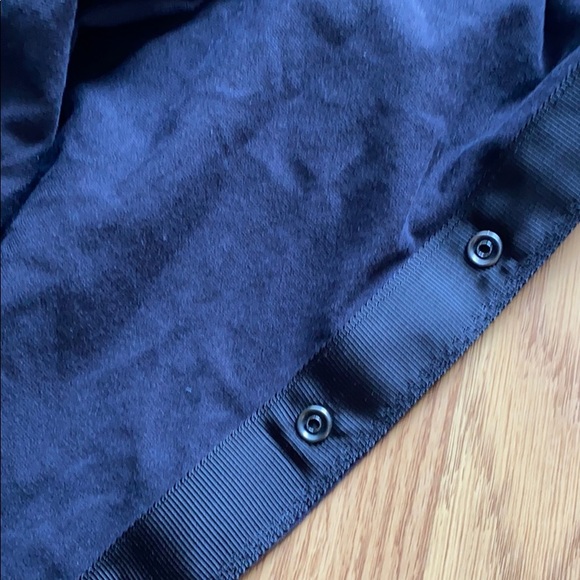 Black Lululemon vinyasa scarf - Picture 3 of 3